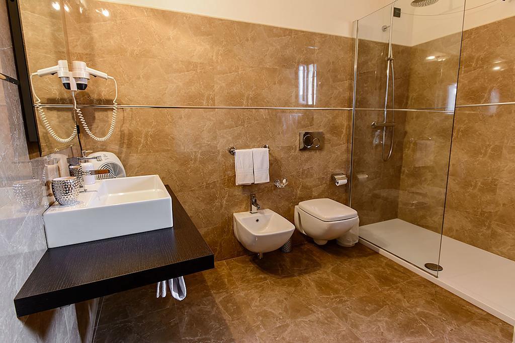 Hotel Del Corso Sant'Antìoco Eksteriør billede